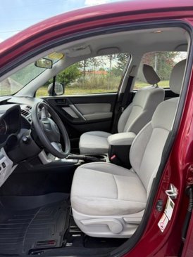 Used 2016 Subaru Forester 2.5i image 9
