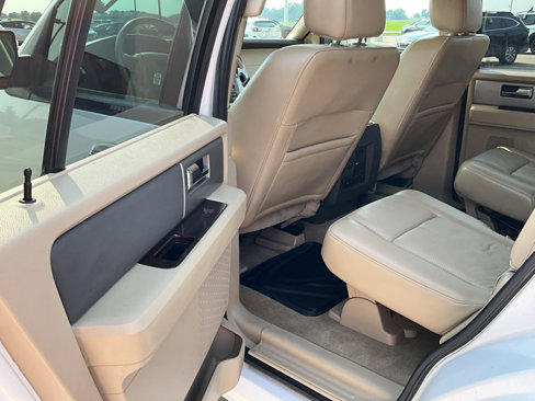 Used 2013 Ford Expedition XLT image 7