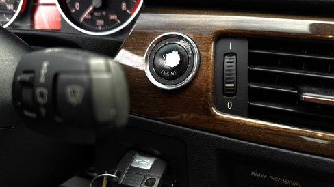 Used 2011 BMW 328i Convertible image 28