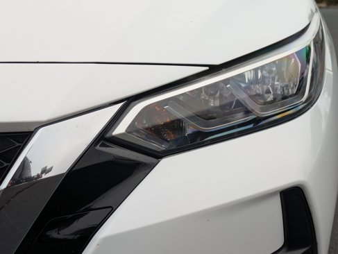 Certified 2023 Nissan Sentra SV image 9