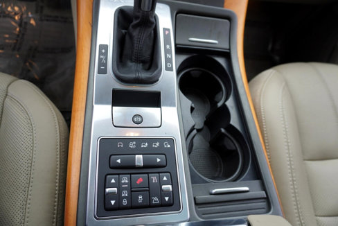Used 2012 Land Rover Range Rover Sport HSE LUX image 17