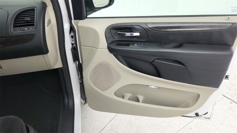 Used 2016 Dodge Grand Caravan SE w/ Quick Order Package 29E SE image 32