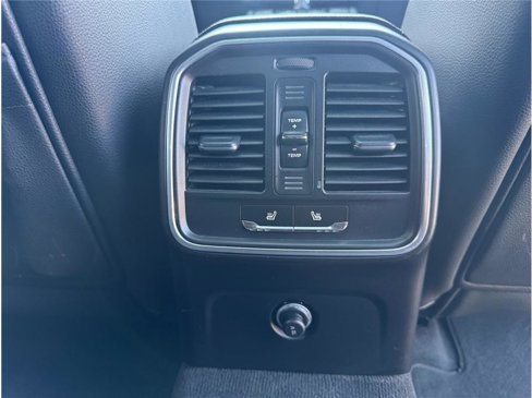 Used 2017 Porsche Macan S image 36