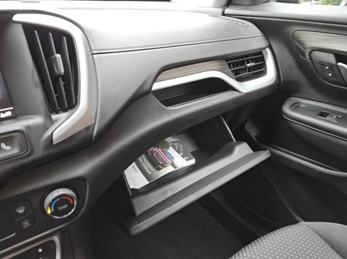 Used 2024 GMC Terrain SLE image 20