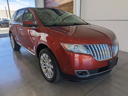 Used 2014 Lincoln MKX FWD w/ Equipment Group 102A image 3
