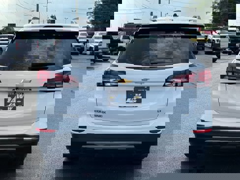 Used 2022 Chevrolet Equinox LT image 6