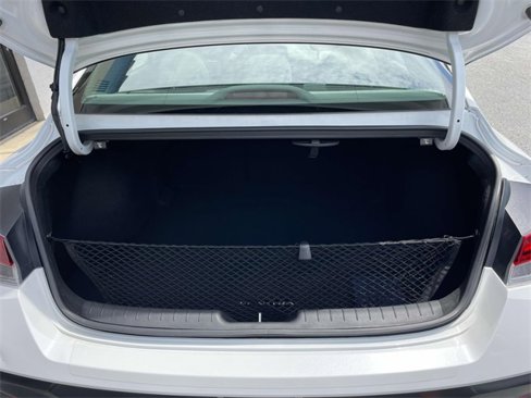 Certified 2024 Hyundai Elantra SEL w/ Convenience Package image 12