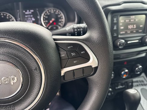 Used 2018 Jeep Renegade Sport w/ Power & Air Group image 38