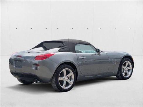 Used 2007 Pontiac Solstice Convertible w/ Premium Package image 5