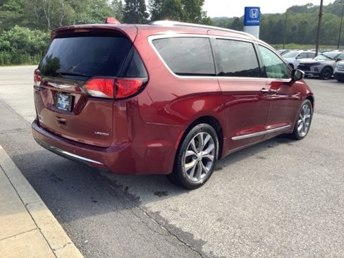 Used 2020 Chrysler Pacifica Limited w/ Tire & Wheel Group image 5