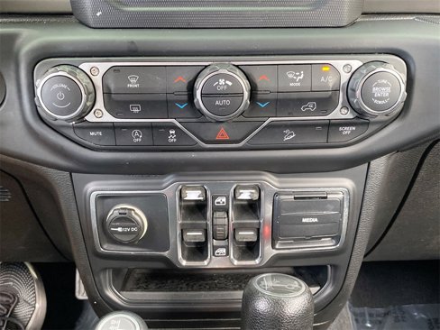 Used 2018 Jeep Wrangler Unlimited Sport S image 29