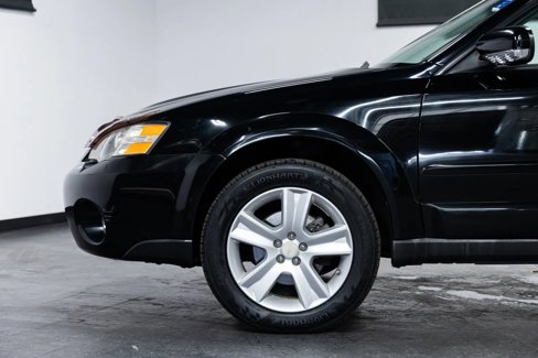Used 2005 Subaru Outback 3.0R image 11
