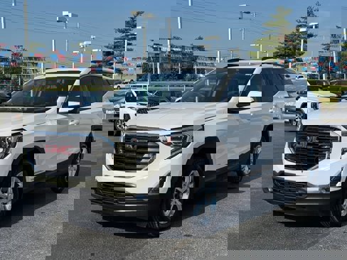Used 2019 GMC Terrain SLE w/ Driver Convenience Package image 1