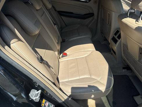 Used 2014 Mercedes-Benz ML 350 BlueTEC 4MATIC image 10