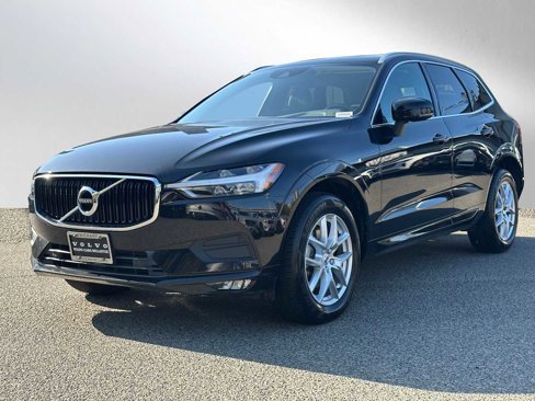 Used 2021 Volvo XC60 T5 Momentum w/ Premium Package image 7