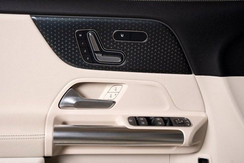 Used 2024 Mercedes-Benz GLA 250 4MATIC image 56