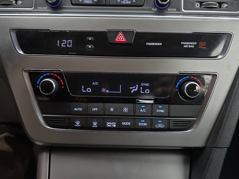 Used 2016 Hyundai Sonata SE image 18