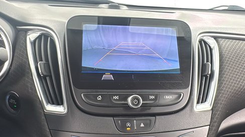 Used 2020 Chevrolet Malibu LT image 23
