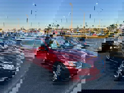 Used 2011 Jaguar XF image 2