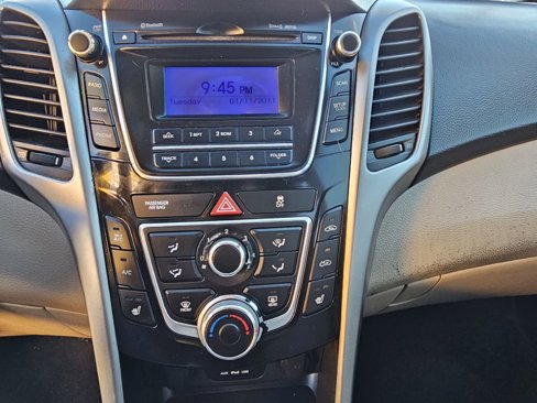 Used 2013 Hyundai Elantra GT image 18