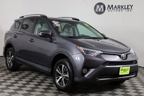 Used 2018 Toyota RAV4 XLE image 1