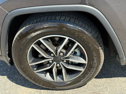 Certified 2021 Jeep Grand Cherokee Trailhawk image 35
