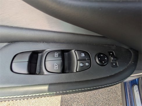 Used 2022 Nissan Murano SV image 13