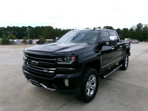 Used 2017 Chevrolet Silverado 1500 LTZ Z71 w/ LTZ Plus Package image 3