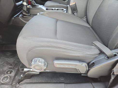Used 2022 Jeep Gladiator Willys image 23