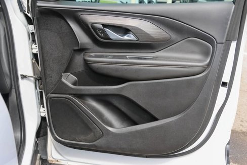 Used 2020 GMC Terrain SLT w/ Preferred Package image 16