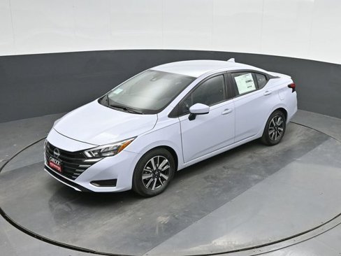 New 2025 Nissan Versa SV w/ Trunk Package image 32