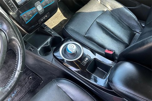 Used 2014 Nissan Leaf SL w/ Premium Package image 14