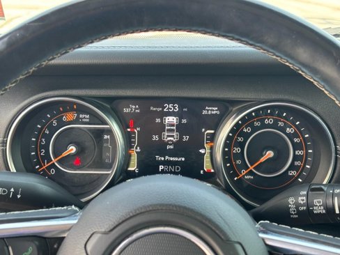Used 2019 Jeep Wrangler Unlimited Sahara image 22
