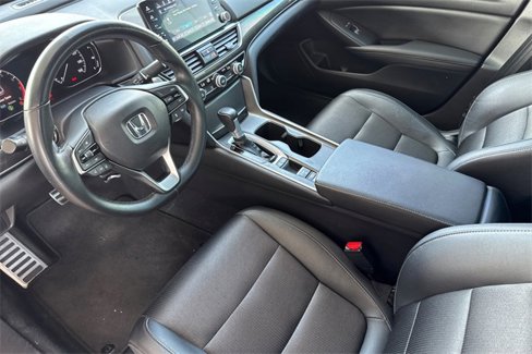 Used 2019 Honda Accord Sport image 9