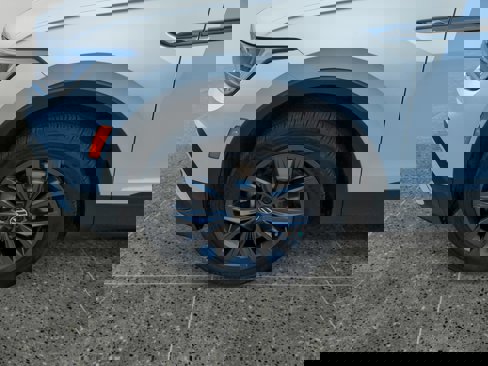 Used 2024 Volkswagen Tiguan SE image 14