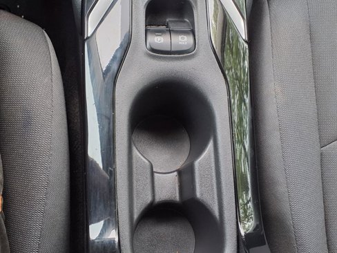 Used 2022 Toyota Corolla LE image 20