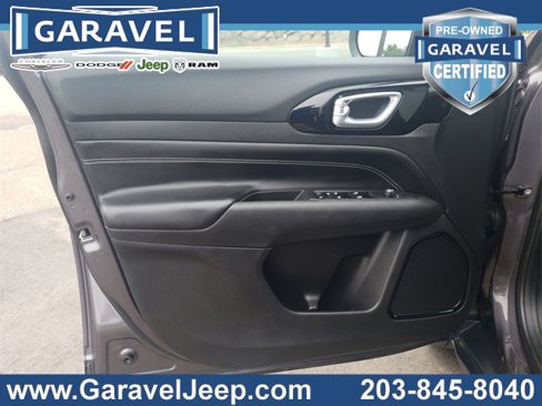 Used 2024 Jeep Compass Latitude w/ Convenience Group image 28