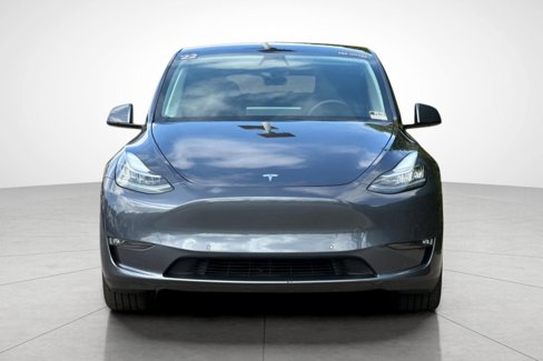 Used 2022 Tesla Model Y Long Range image 7
