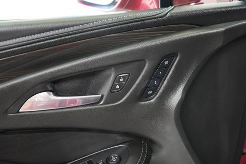 Used 2019 Buick Envision Essence image 23