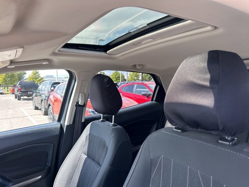 Used 2021 Ford EcoSport SE image 3