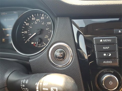 Used 2019 Nissan Rogue SL image 22