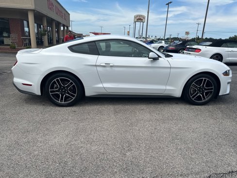 Used 2022 Ford Mustang Premium image 8