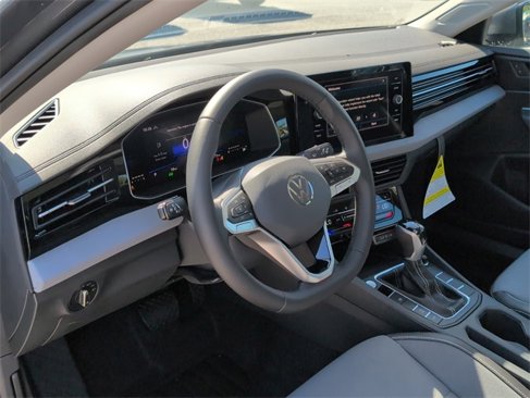 New 2025 Volkswagen Jetta SE image 7