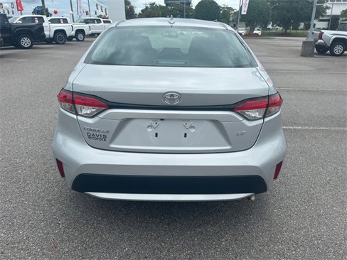 Used 2021 Toyota Corolla LE image 4