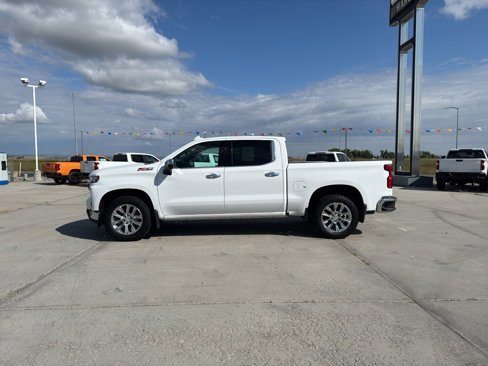 Used 2020 Chevrolet Silverado 1500 LTZ w/ LTZ Convenience Package image 2