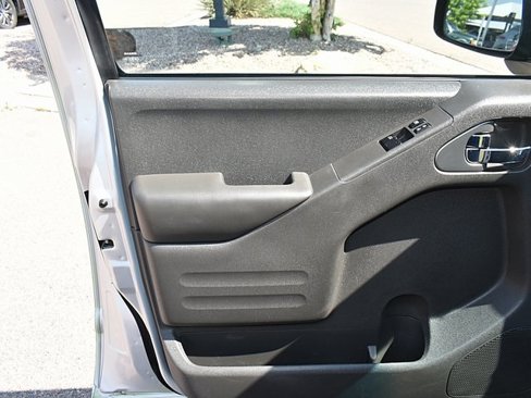 Used 2021 Nissan Frontier S image 21