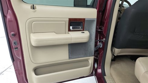 Used 2005 Ford F150 Lariat image 26