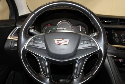 Used 2018 Cadillac XT5 Luxury w/ Driver Awareness Package image 16