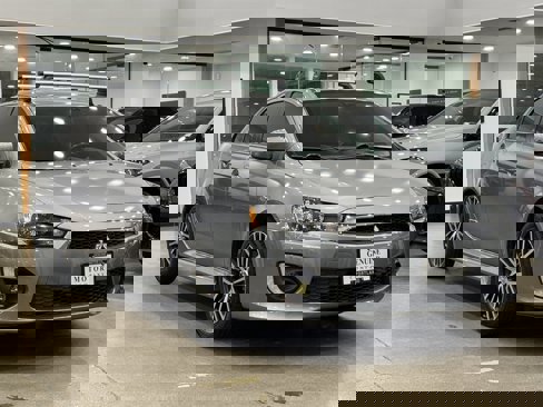 Used 2017 Mitsubishi Lancer SEL image 3