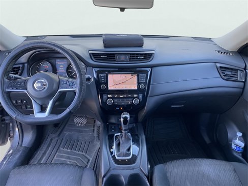 Used 2019 Nissan Rogue SV w/ Premium Package image 16